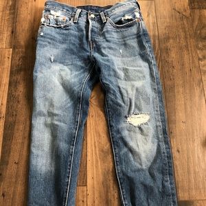 Levi’s 501 boyfriend jeans